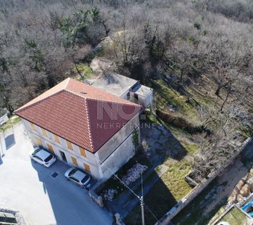 Kraljevica okolica - Gospodska kamena kuća za renovaciju - cover