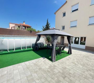 Vodnjan - prodaja kuće sa uhodanim turističkim apartmanima - cover