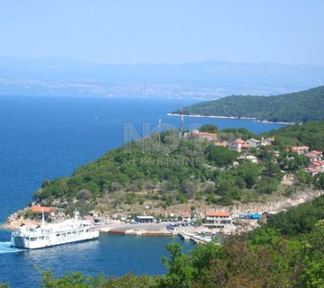 Porozina - kuća za turističku investiciju s vezom za barku! - cover