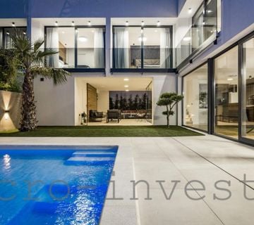 Istra, jedinstveni biser Medulina, villa sa nizom komparativnih predn. - cover