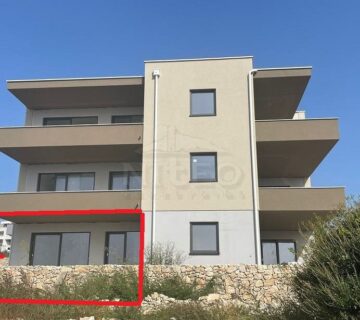 Novalja, 3-sob. apartman 71m2 s velikim dvorištem, pogled, novogradnja - cover