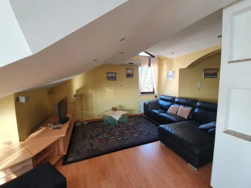 Stan za najam: Zagreb, Bukovačka, 2-sob, 85 m2, namješten - cover