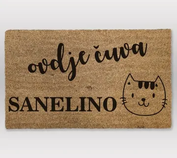 Personalizirani otirač za mačke – Ovdje čuva… - cover