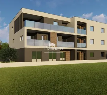 PULA NEDALEKO OD CENTRA STAN 2 SOBE 54m2 1 kat (prodaja) - cover