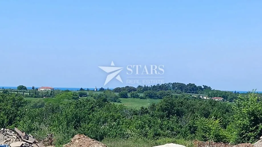 Umag, Savudrija, Crveni Vrh, građevinsko zemljište 629 m2 - cover