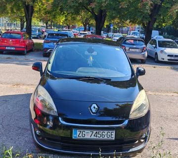 Renault Grand Scenic 1,5 DCI - cover