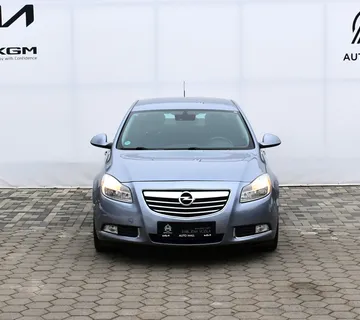 Opel Insignia 2.0 CDTI Edition *HR* SERVISNA, ALU NAPLATCI, SENZORI* - cover