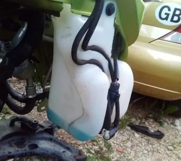 Peugeot 207 posuda vode brisača - cover