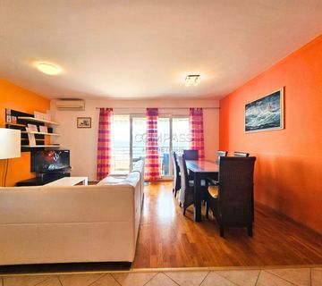 Prekrasan stan, pogled na more, garaža, Žnjan, Split, 85.00 m2 - cover