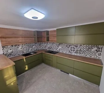 Kuhinja super mat lakirani medijapan - cover