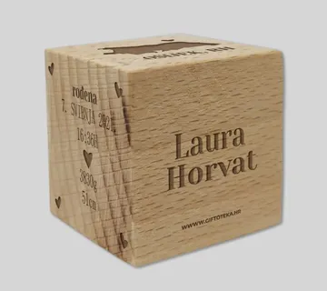 Personalizirana drvena kocka za babinje (povodom rođenja djeteta) - cover