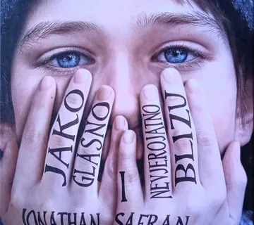 JAKO GLASNO I NEVJEROJATNO BLIZU Jonathan Safran Foer - cover