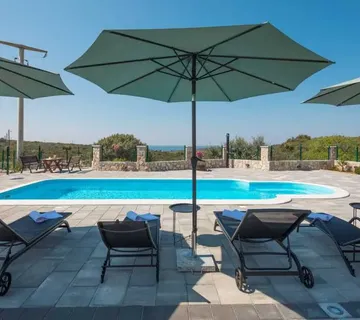 Kuća za odmor Villa ADAMARIS - cover