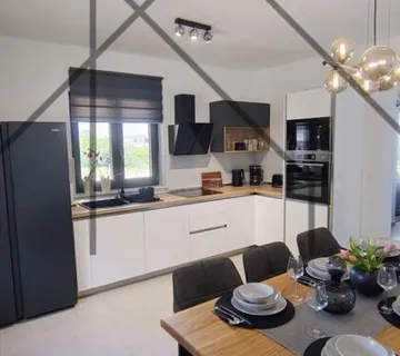 Istra Labin – Nova kuća s bazenom na mirnoj lokaciji - cover