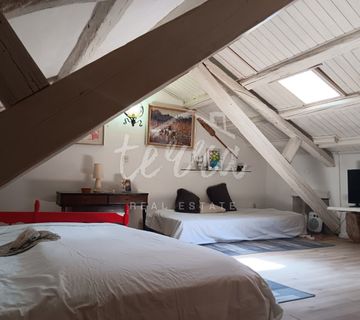 Kamena kuća u nizu,Poreč okolica - cover