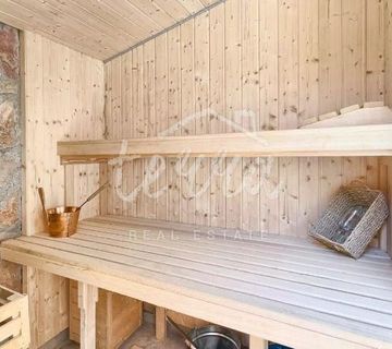 Prekrasna vila s grijanim bazenom,saunom i jacuzzijem,ROVINJ okolica - cover
