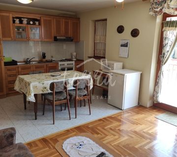 Rabac, dvosoban stan sa pogledom na more - cover