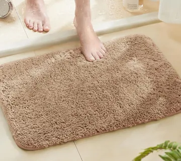 Kupaonski otirač Tina - cover