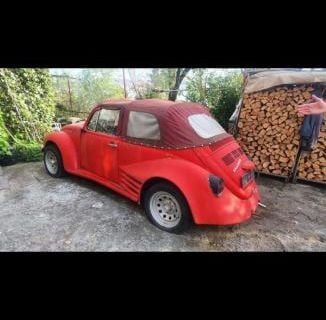 Oldtimer VW Beetle cabrio - cover