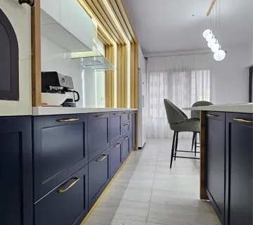 Kuhinja sa otokom - cover