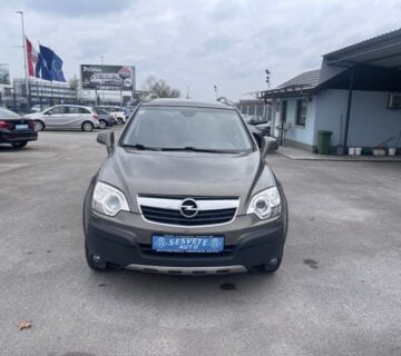 Opel Antara AWD 2,0 TDi Cosmo automatik - cover