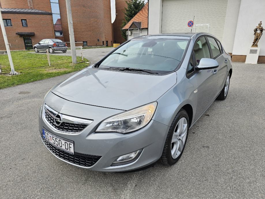 opel-astra-1.7-cdti-slika-217181537