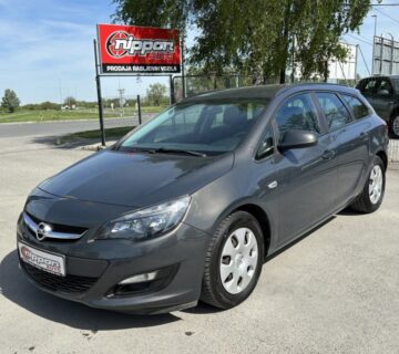 Opel Astra Karavan 1,7 CDTI NAVI - KLIMA - VELIKI SERVIS - REG:04/2025 - cover