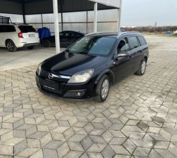 Opel Astra Karavan 1,9 CDTI  VELIKA RASPRODAJA - PREKO 200 VOZILA - cover