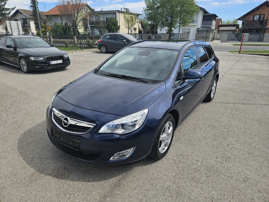 opel-astra-karavan-17-cdti-slika-217660745