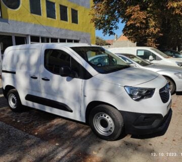 Opel Combo 1.2 turbo benzin, samo 7000 km, 2022 god. - cover