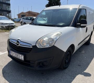 Opel Combo 1,3 CDTI - cover