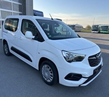 Opel Combo 1,5 Life - cover