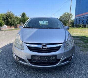 Opel Corsa 1,2 16V KLIMA REG GODINU DANA - cover