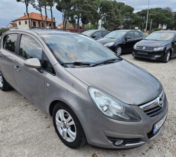 Opel Corsa 1,3 CDTI 70 kw - cover