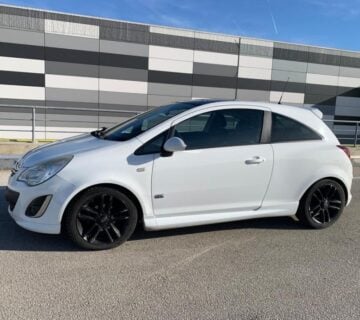 Opel Corsa Opc-line - cover