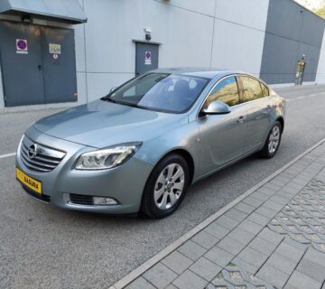 Opel Insignia 2,0 CDTI Sport*COSMO OPREMA* - cover