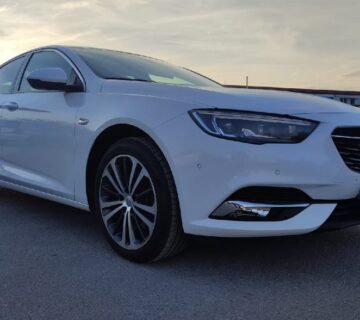 Opel Insignia 2.0cdti Innovation - cover