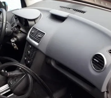 Opel Meriva B zračni jastuci (original - nisu reparirani) - Zagreb
