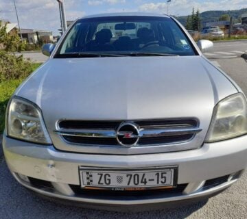 Opel Vectra 1,8 - cover