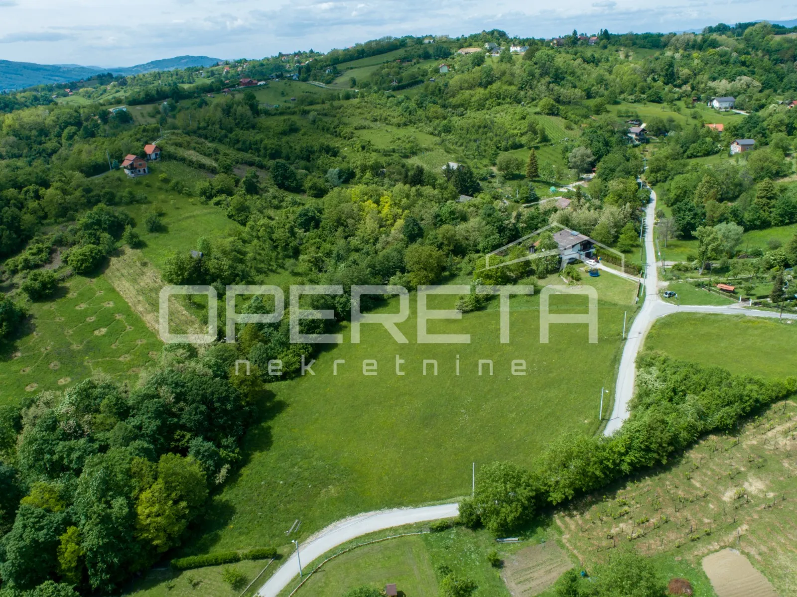 PRODAJA, GRAĐEVINSKO ZEMLJIŠTE, LADUČ, DUGA ULICA, 3600m2 - cover
