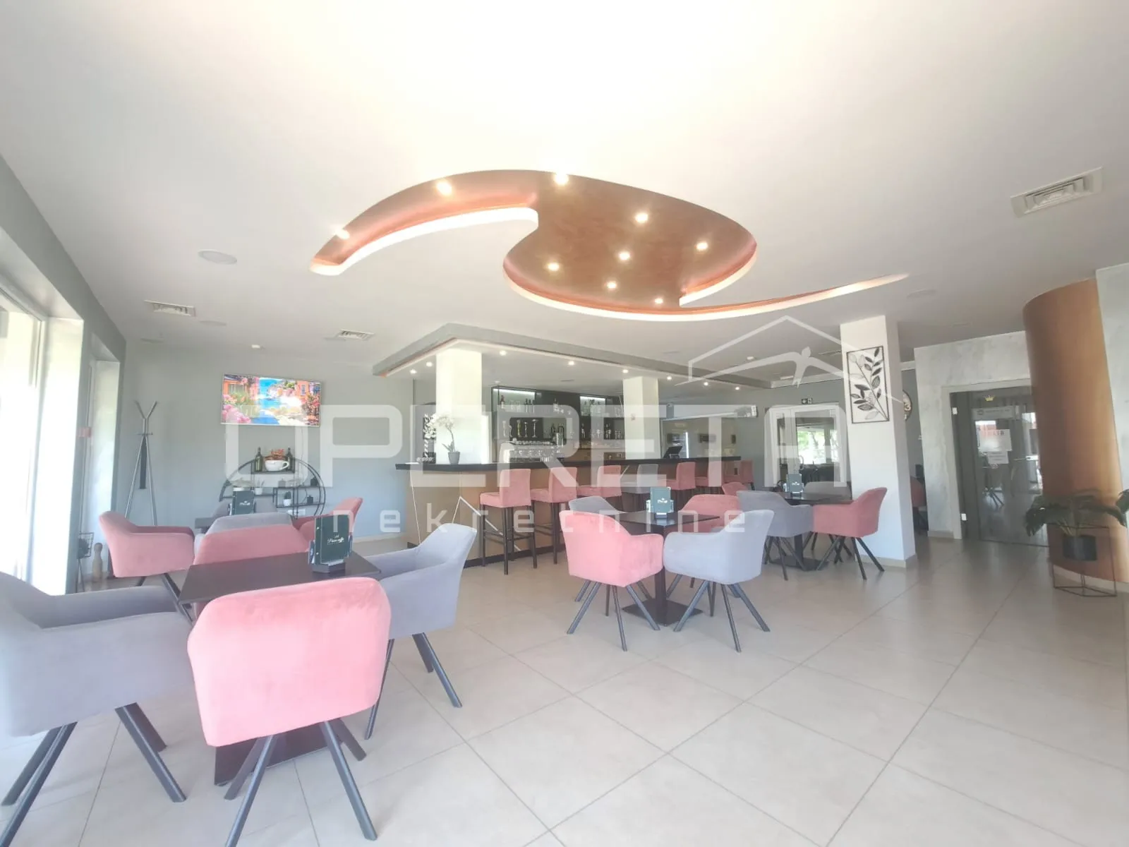 Prodaja, Poslovna zgrada, Rugvica, Okunjska ulica, 730m2 - cover