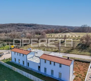 Prodaja, Kuća, Momjan, Momjan, Dvojni objekt, 231m2