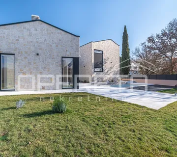Prodaja, Kuća, Poreč, Poreč, Samostojeća, 210m2