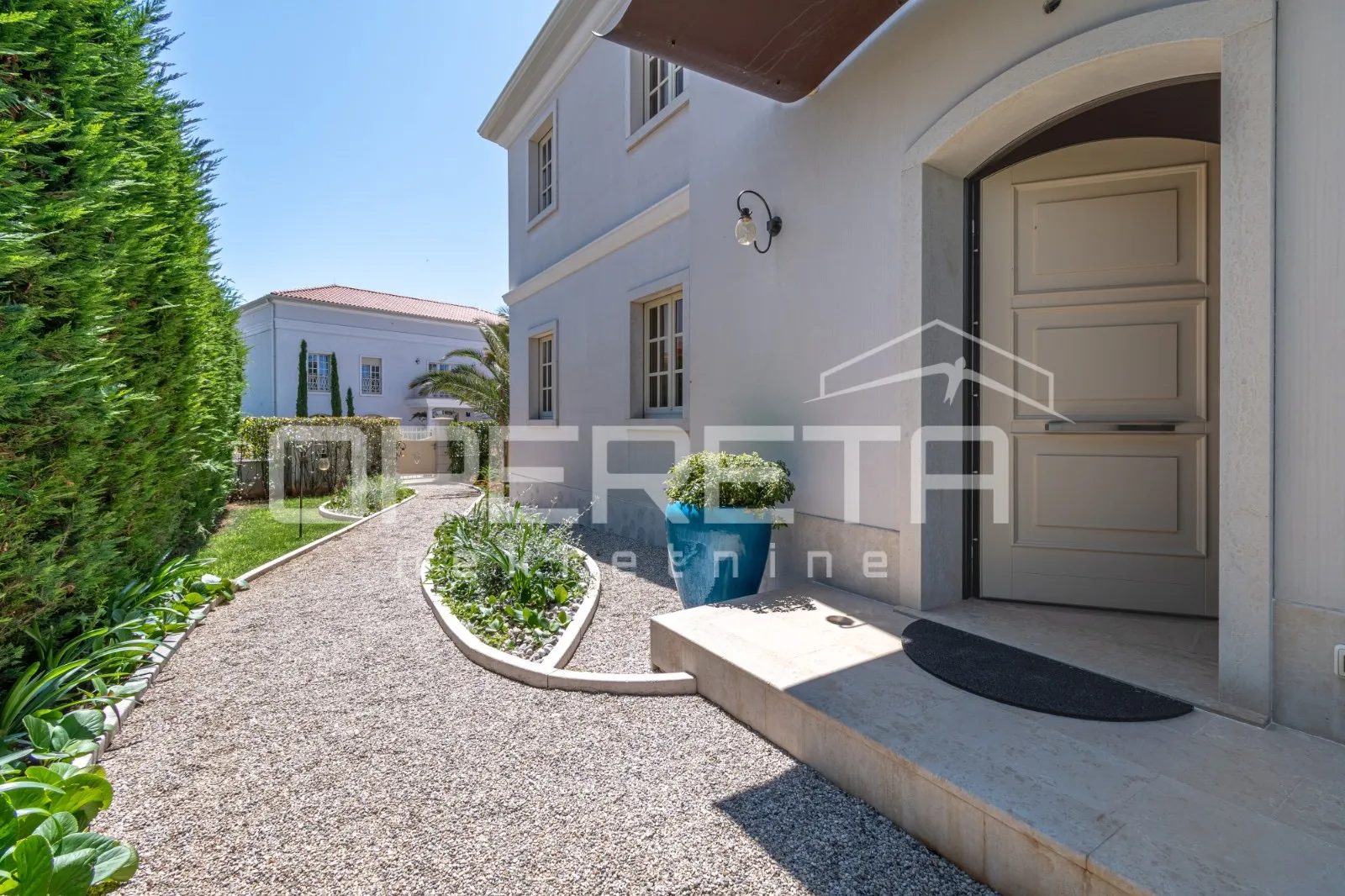 ISTRA, POREČ (OKOLICA) - Bezvremenska vila s bazenom - investicija u luksuz - cover