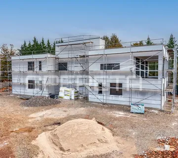 ISTRA, POREČ - Visokokvalitetni stan u prizemlju s vrtom u novogradnji - Kukci