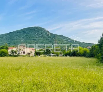 Građevinsko zemljište na mirnoj lokaciji, Konjsko, općina Klis - cover
