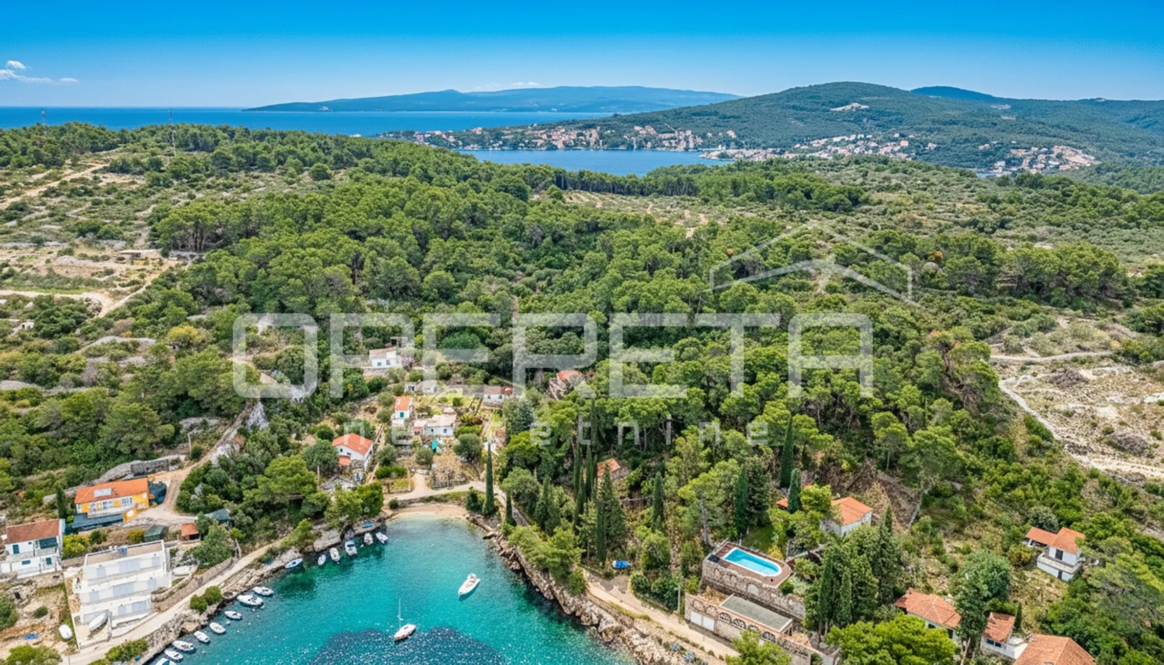 Građevinsko zemljište u 1. redu do mora, Šolta, Rogač - cover