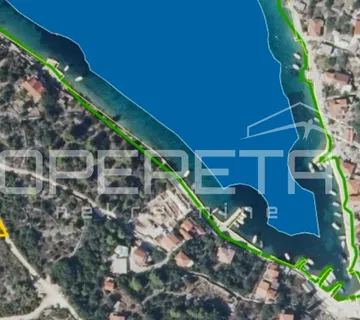 Građevinsko zemljište na otoku Drvenik Veliki – Savršen ulog i prilika za ulagan - cover