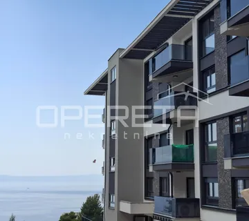 Makarska: Nova dimenzija luksuza s pogledom na more - cover