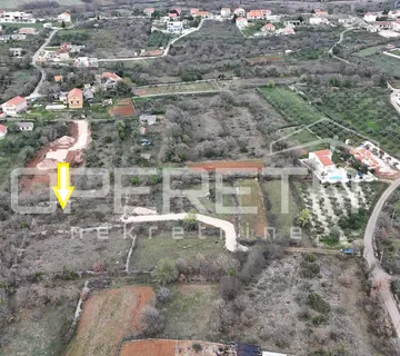 Poličnik – građevinsko zemljište 697 m² s odličnim potencijalom - cover